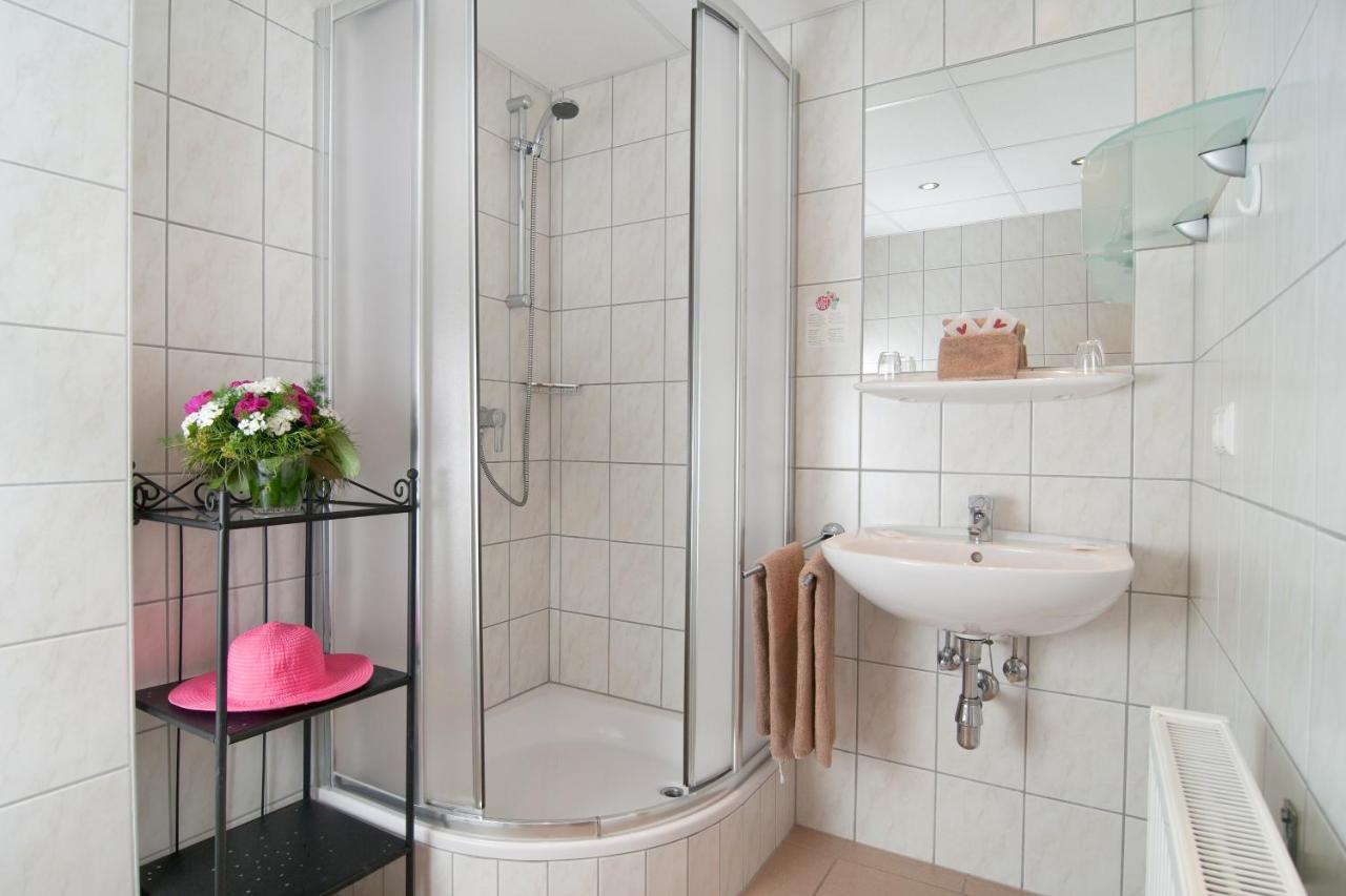 Hotel-Pension Melcher Дроболах ам Фаакерзее Екстериор снимка