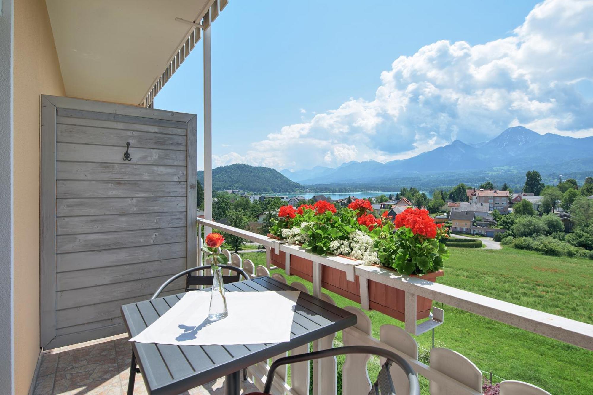 Hotel-Pension Melcher Дроболах ам Фаакерзее Екстериор снимка