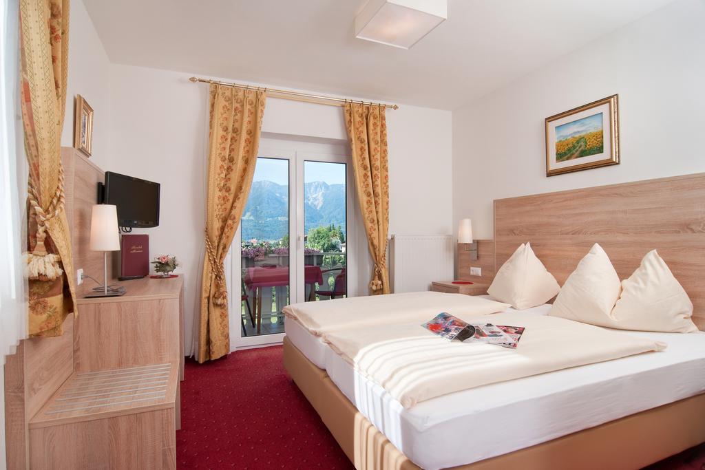 Hotel-Pension Melcher Дроболах ам Фаакерзее Екстериор снимка